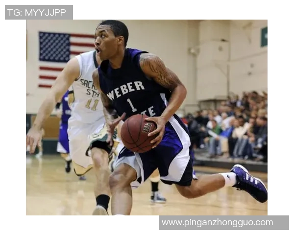 利拉德赛场细节动作被镜头捕捉引发球迷热议与媒体持续关注