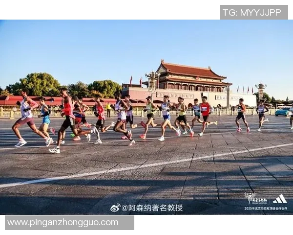 北京马拉松报名破十万人，刷新历史纪录